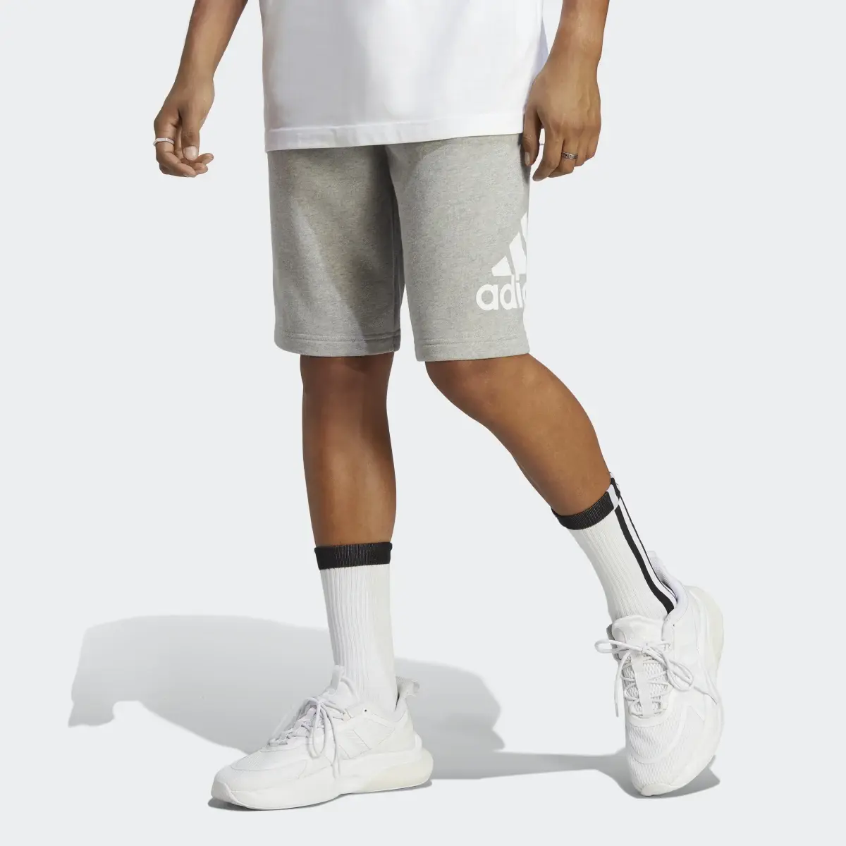 Adidas Shorts Essentials Logo Grande French Terry. 1