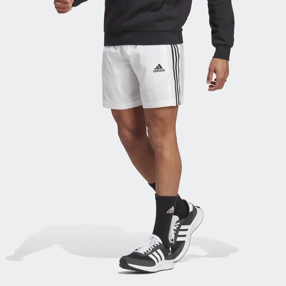 Adidas Short AEROREADY Essentials Chelsea 3-Stripes. 1