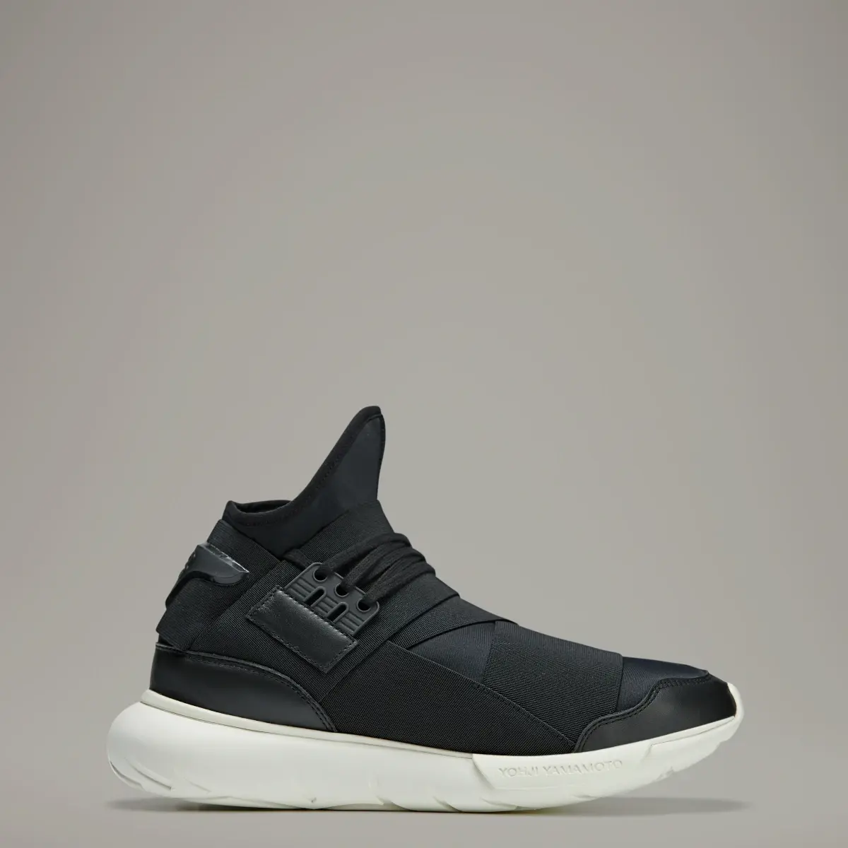 Adidas Y-3 QASA. 1