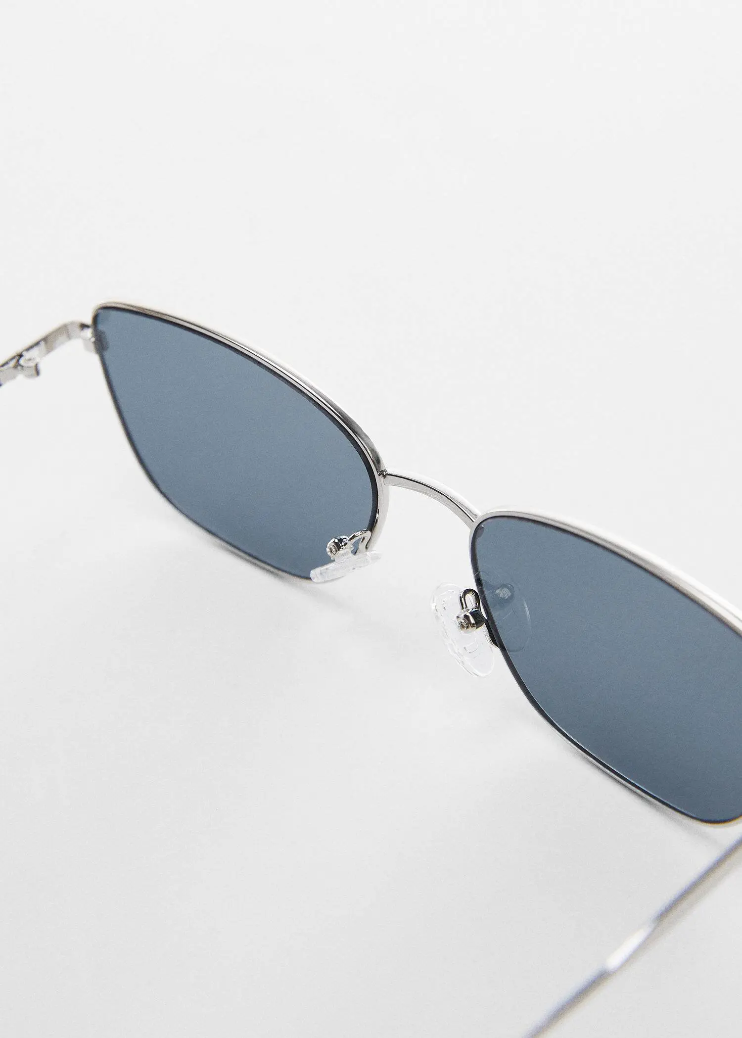 Mango Okulary przeciwsłoneczne z metalem. 3