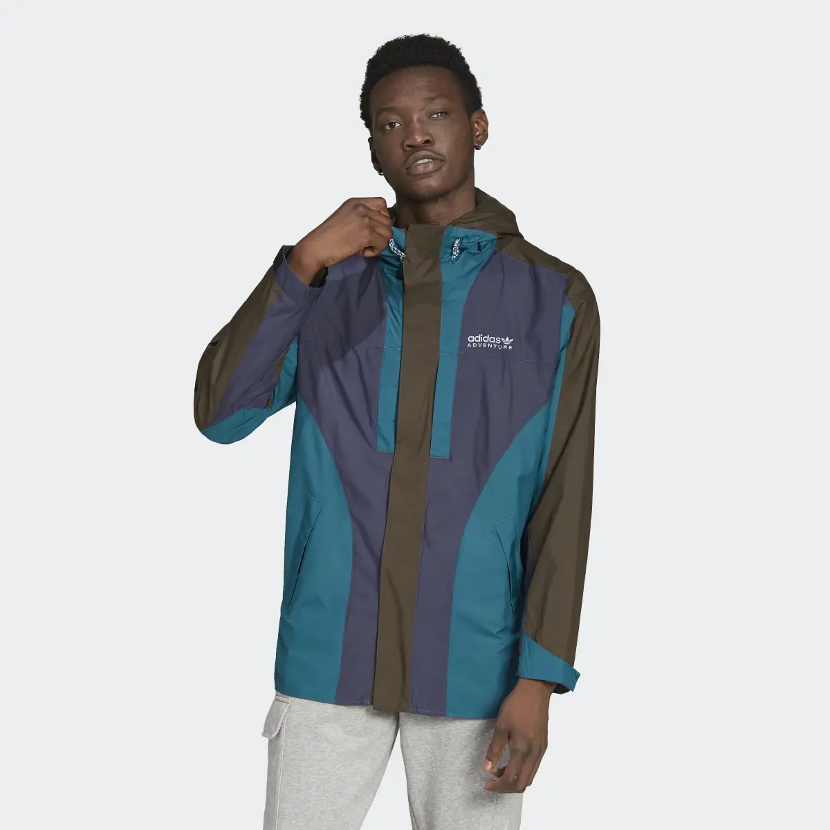 Adidas Adventure Squamish 93 Loop Windbreaker. 2