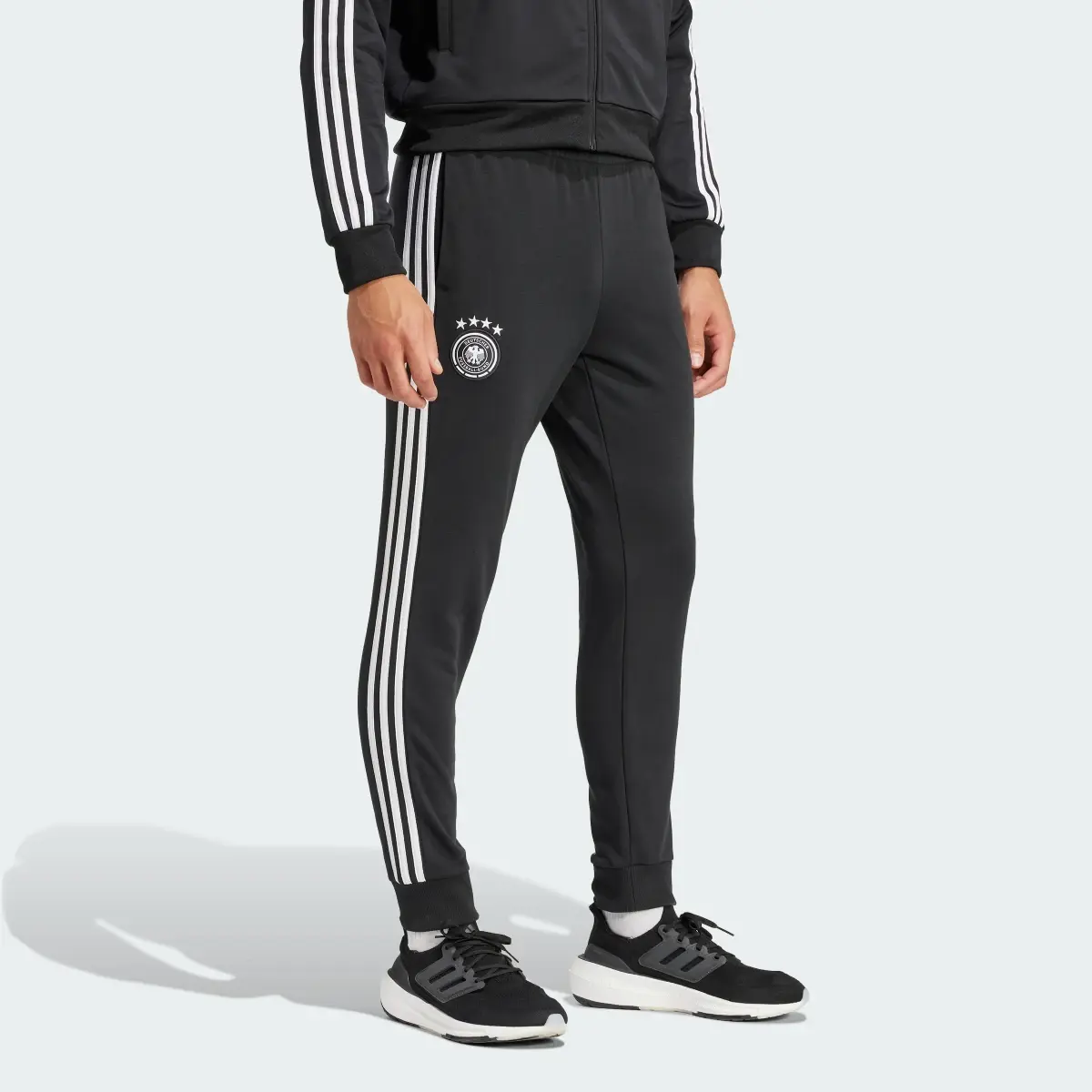 Adidas Spodnie dresowe Germany DNA. 1