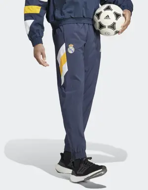 Adidas Pantaloni Icon Woven Real Madrid. 3 Adidas Pantaloni Icon Woven Real Madrid. 3
