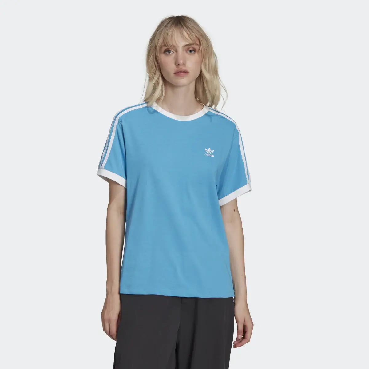 Adidas Adicolor Classics Traceable Tee. 2