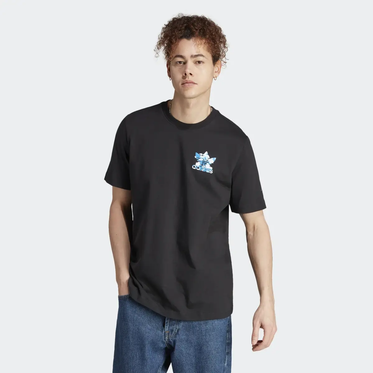 Adidas Graphics Cloudy Trefoil T-Shirt. 2