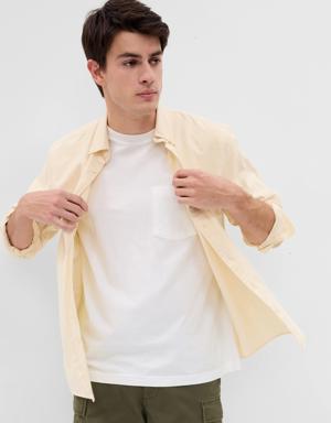Gap Classic Oxford Shirt in Standard Fit yellow
