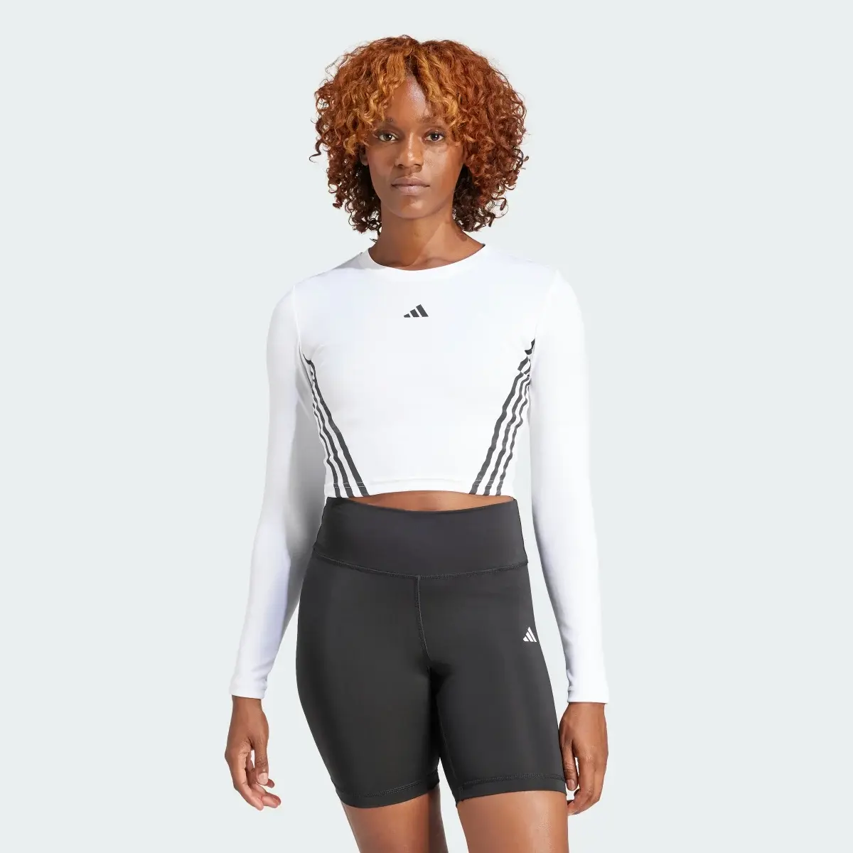 Adidas Camisola Curta AEROREADY Hyperglam. 2