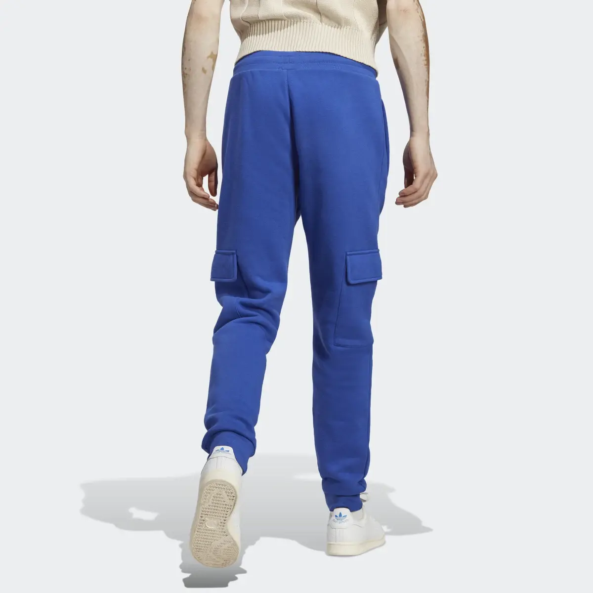 Adidas Trefoil Essentials Cargo Pants. 2