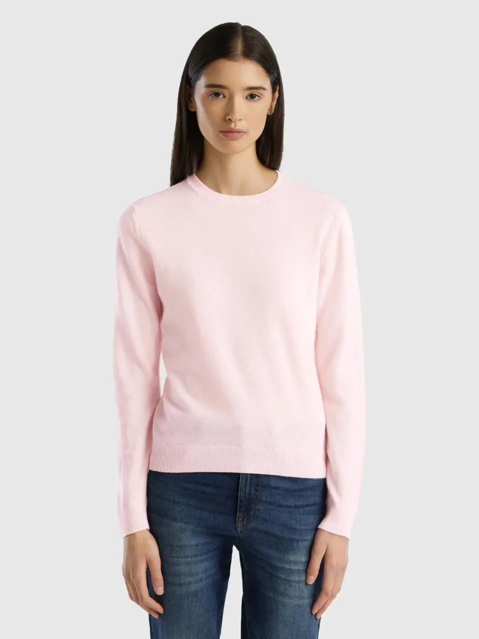 Benetton light pink crew neck sweater in merino wool. 1