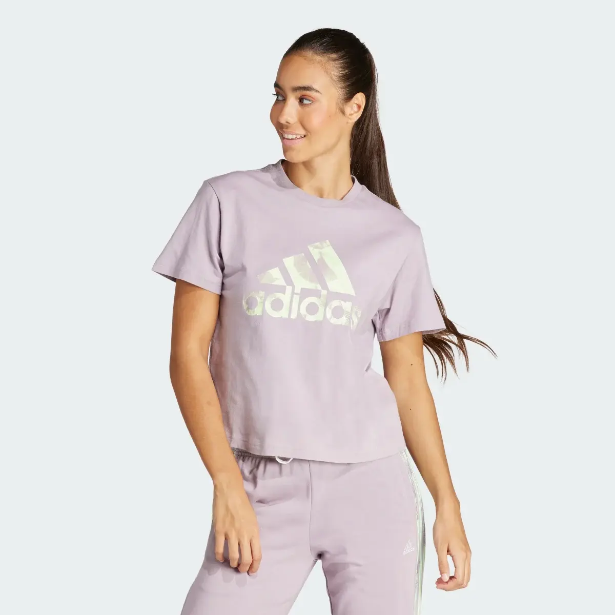 Adidas Playera Floral Logo Grande Estampada. 2