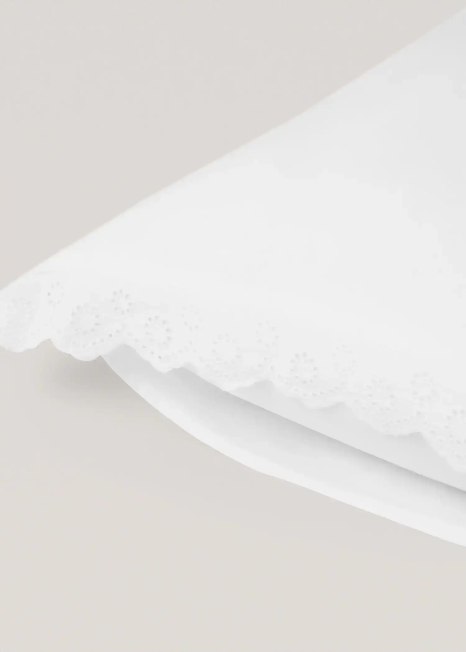 Mango Funda de almohada algodón volante bordado 50x75cm. 3