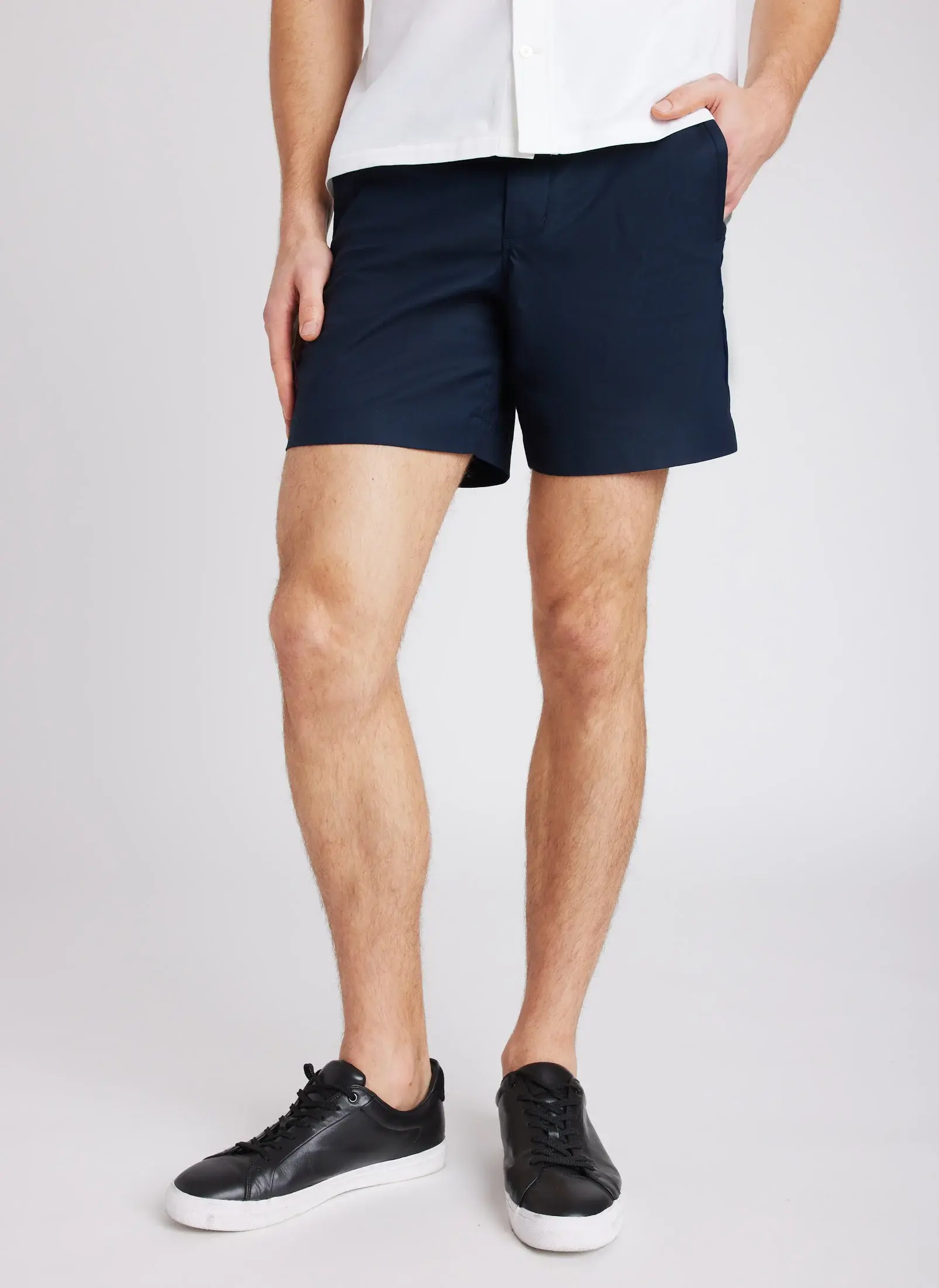 Kit And Ace Navigator Essential Shorts 6". 1