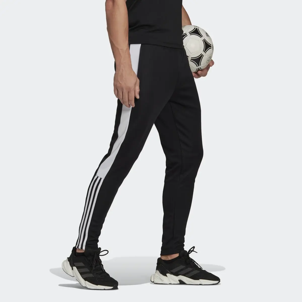 Adidas Pantaloni Tiro Essential. 3