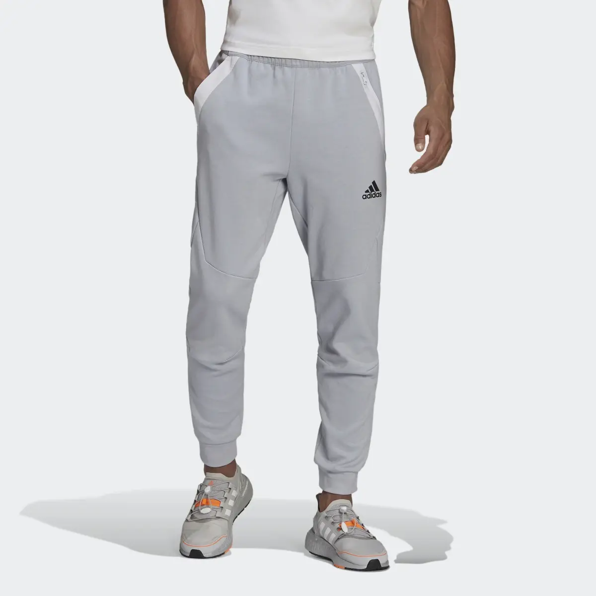 Adidas Pantaloni Designed for Gameday. 1