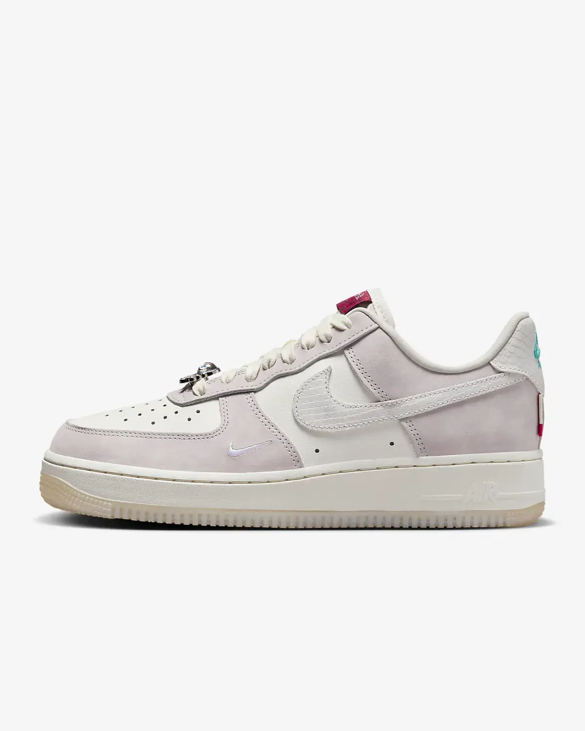 Nike Air Force 1 '07 LX. 1