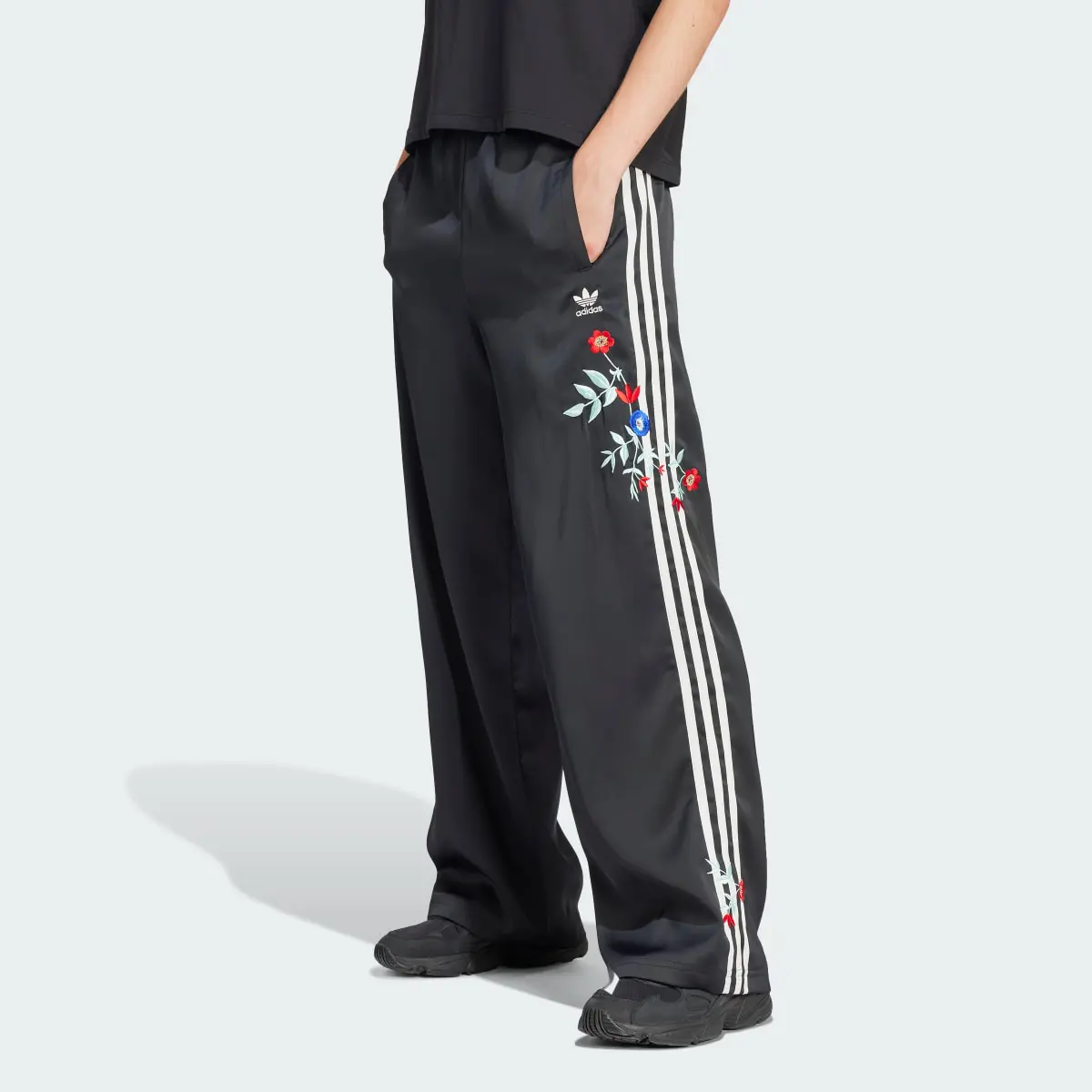 Adidas Pants Deportivos Firebird Floral Estampados. 1