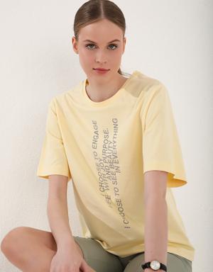 Açık Sarı Dikey Yazı Baskılı O Yaka Kadın Oversize T-Shirt - 97138