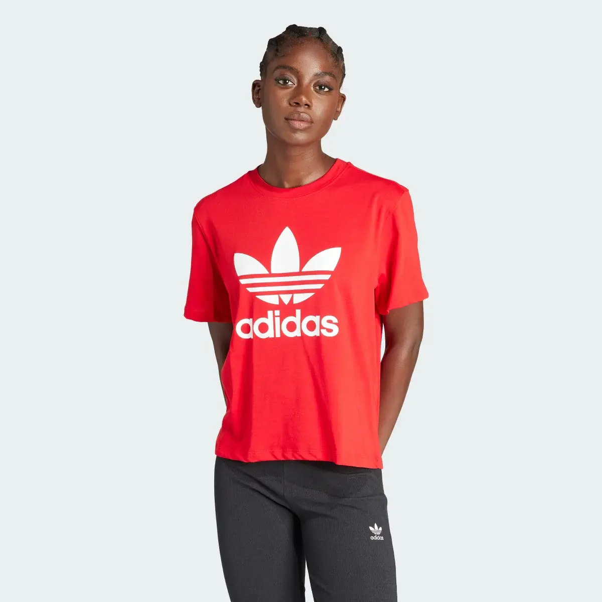 Adidas Adicolor Trefoil Boxy Tee. 2