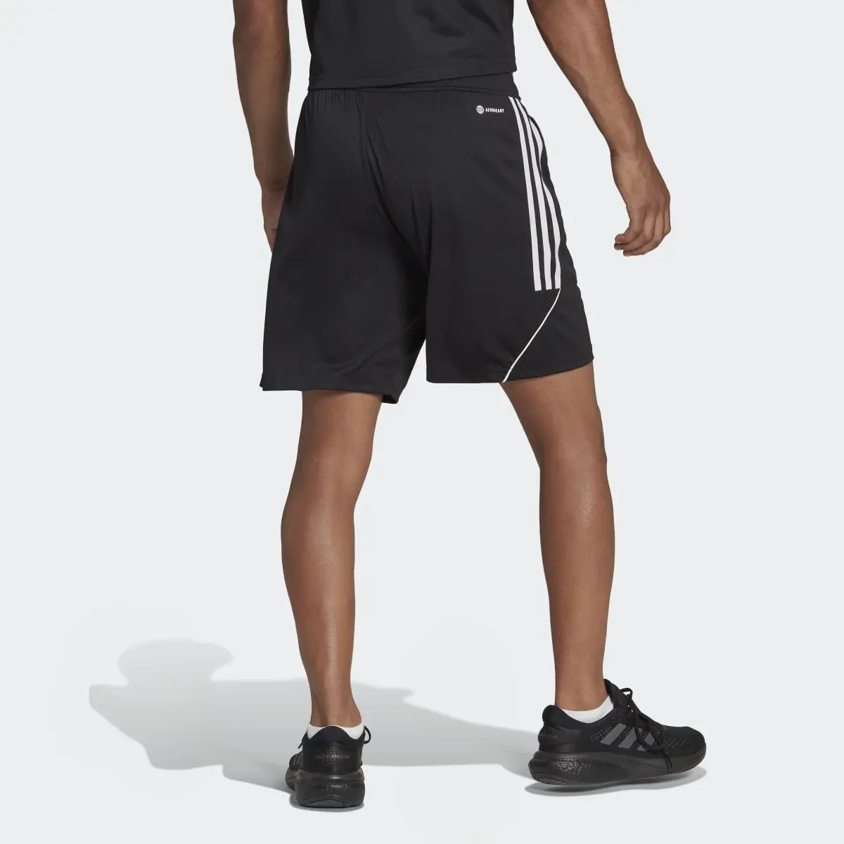 Adidas Shorts de Entrenamiento Tiro 23 League. 2