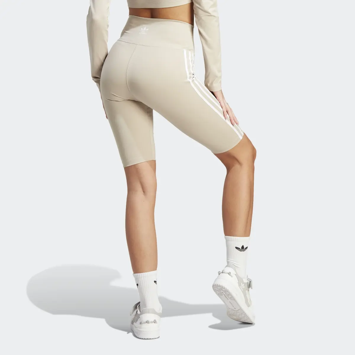 Adidas Adicolor Classics High-Waisted Short Leggings. 2