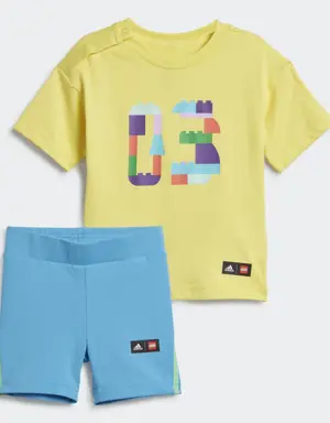 Adidas x Classic LEGO® T-Shirt und kurze Leggings Set