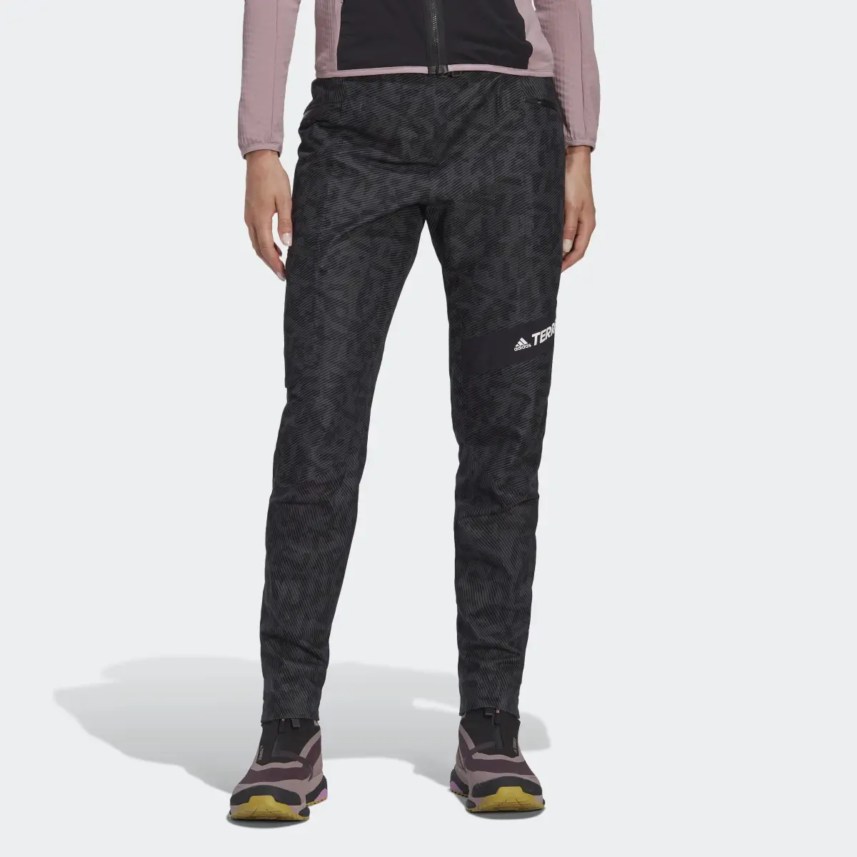Adidas TERREX Techrock Primeknit RAIN.RDY Hose. 1 Adidas TERREX Techrock Primeknit RAIN.RDY Hose. 1