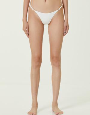 Beymen Beyaz Metal Aksesuarlı Bikini Altı. 2 Beymen Beyaz Metal Aksesuarlı Bikini Altı. 2