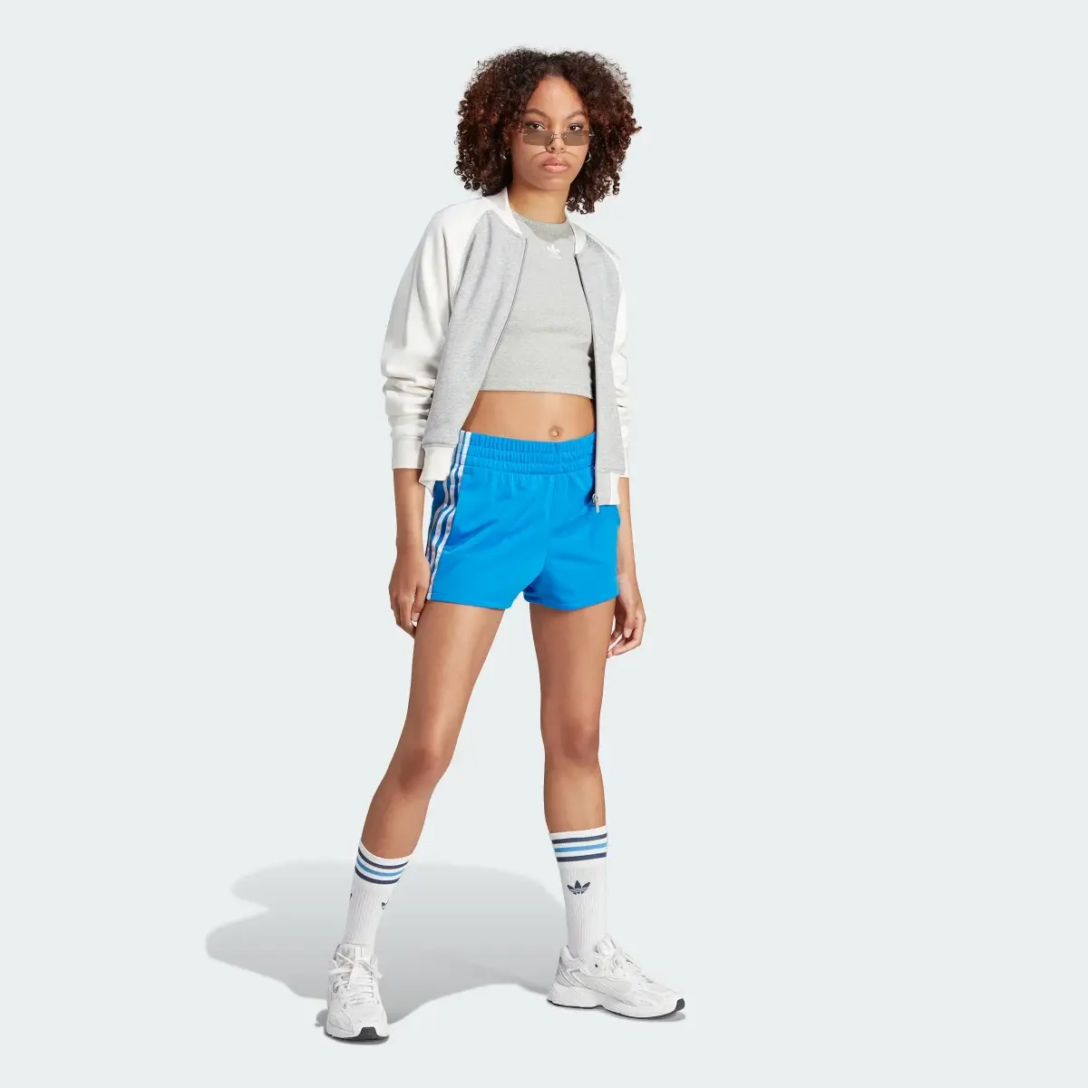 Adidas adicolor 3-Streifen Shorts. 3
