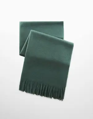Fringed edge scarf