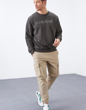 Haki Yazı Nakışlı O Yaka Rahat Form Erkek Sweatshirt - 88020