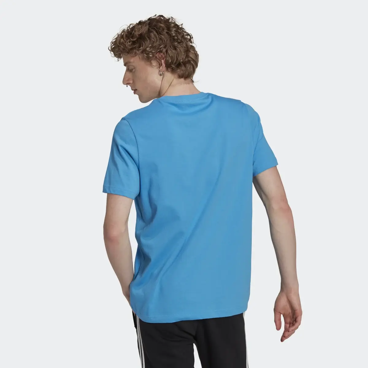 Adidas Adicolor Essentials Trefoil Tee. 3