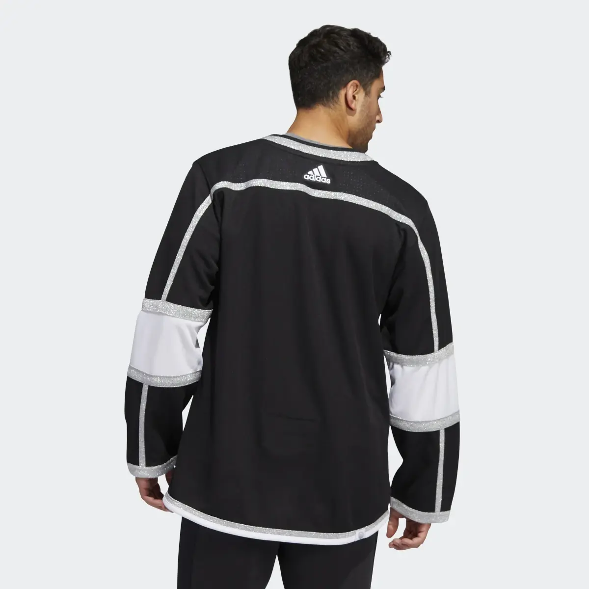 Adidas Kings Home Authentic Jersey. 3