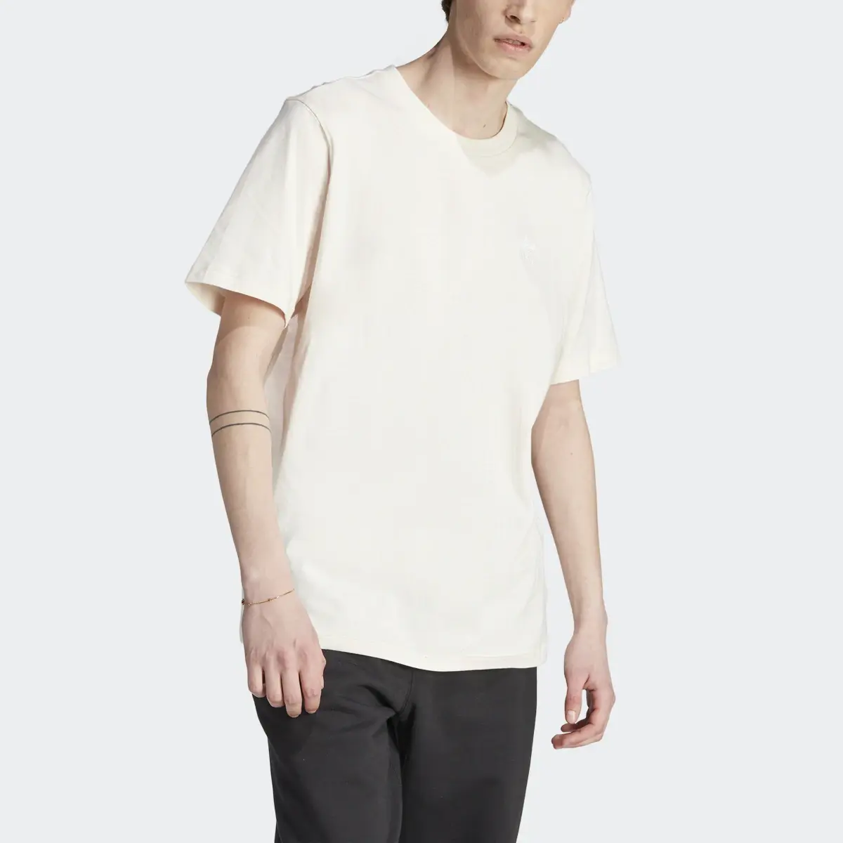 Adidas Trefoil Essentials T-Shirt. 1