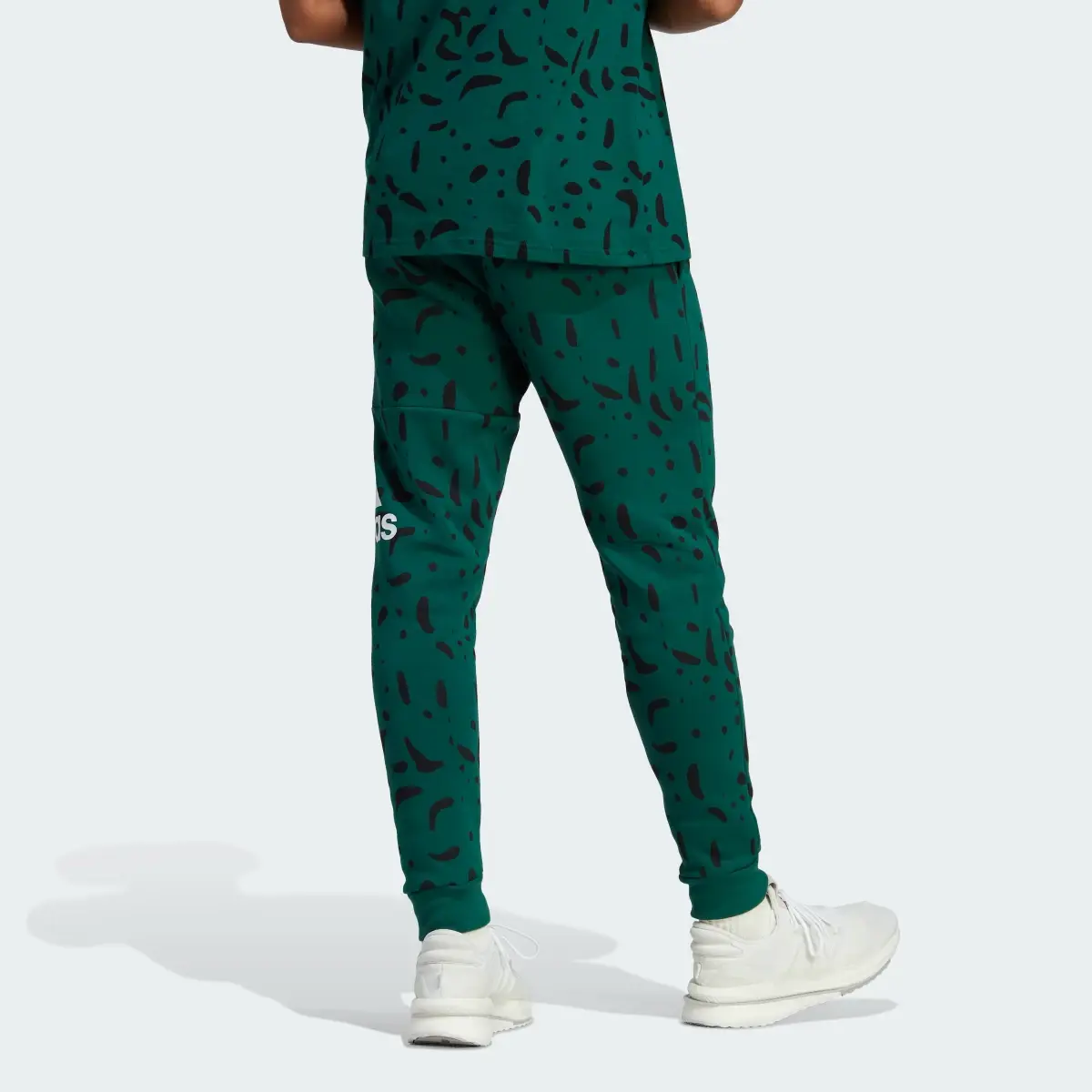 Adidas Pants Essentials Logo Estampado Puño Ajustado. 2