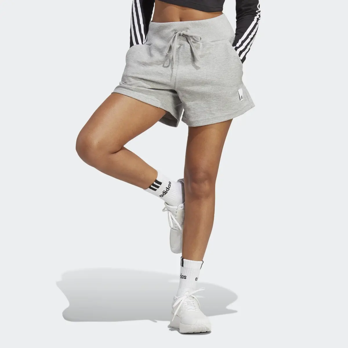 Adidas Shorts Lounge Terry Loop. 1