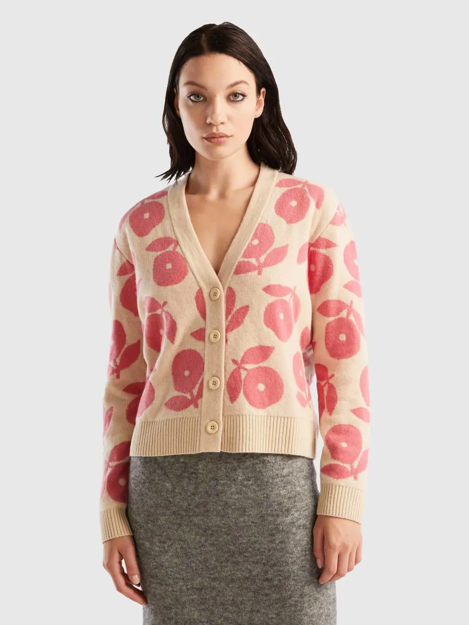 Benetton cardigan with floral inlays. 1