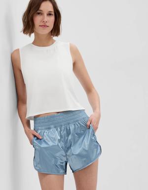 Gap Fit Breathe Cropped Muscle Tank Top white