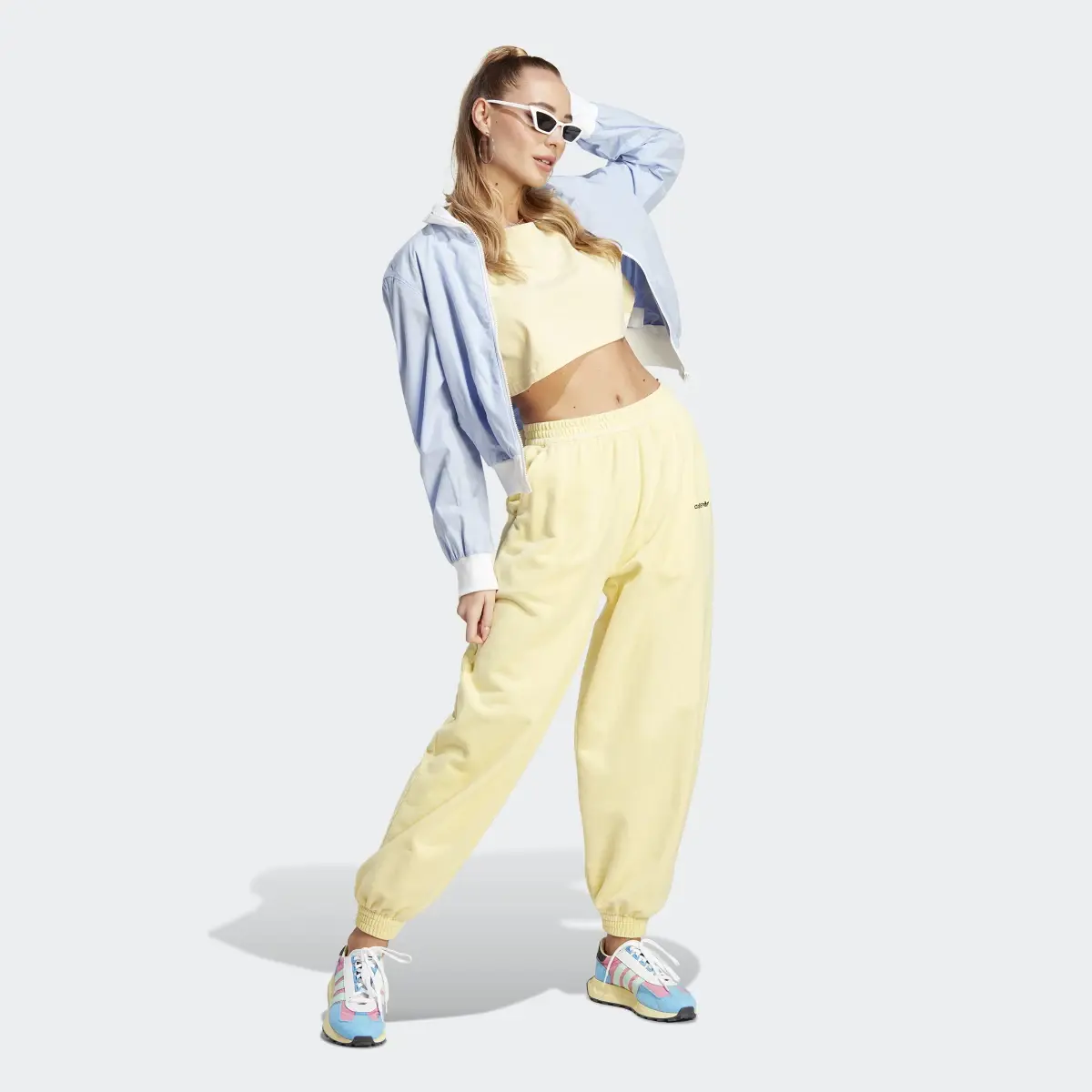 Adidas Originals Back Logo Sweat Pants. 3