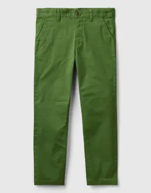 slim fit chinos in stretch cotton