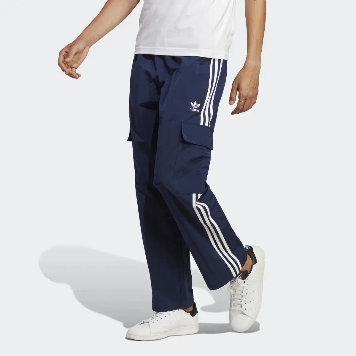 Adidas Adicolor Classics 3-Stripes Cargo Pants. 1