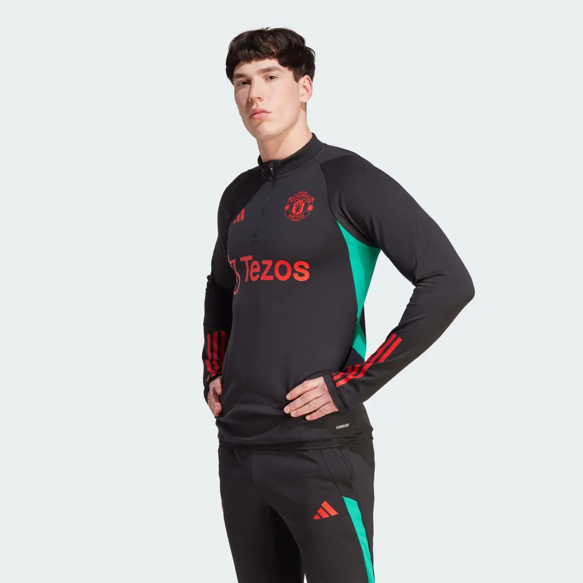 Adidas Manchester United Tiro 23 Trainingsoberteil. 2