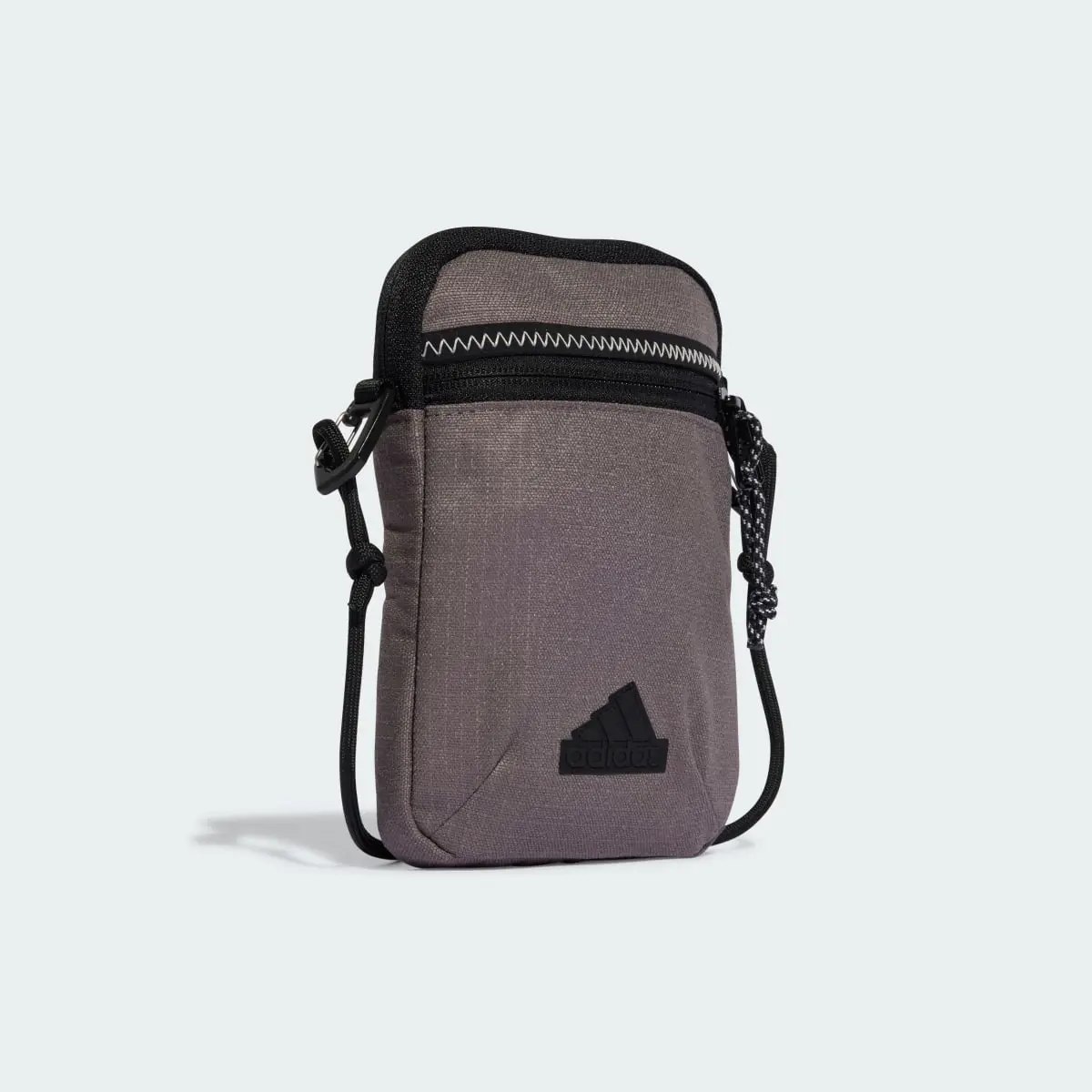 Adidas Xplorer Small Bag. 2