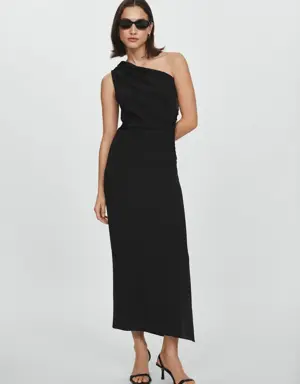 Asymmetrical dress with side slit