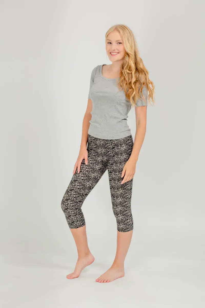 Just Cozy Dark Cosmo - Capris - XS-S. 3 Just Cozy Dark Cosmo - Capris - XS-S. 3