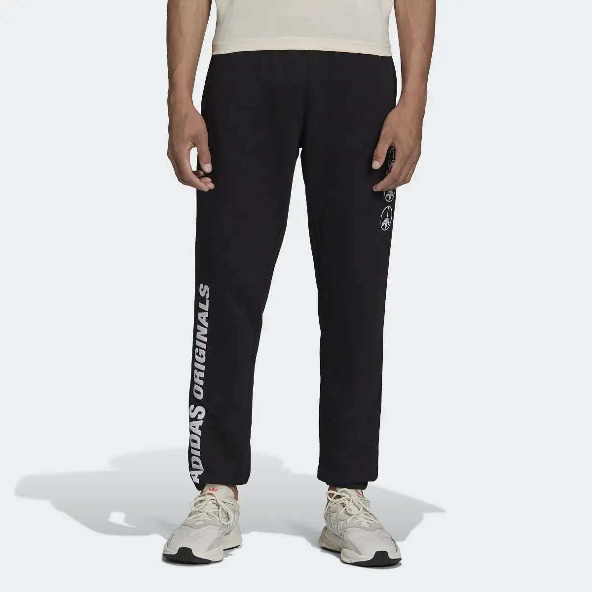 Adidas Pantalon de survêtement Graphics United. 1