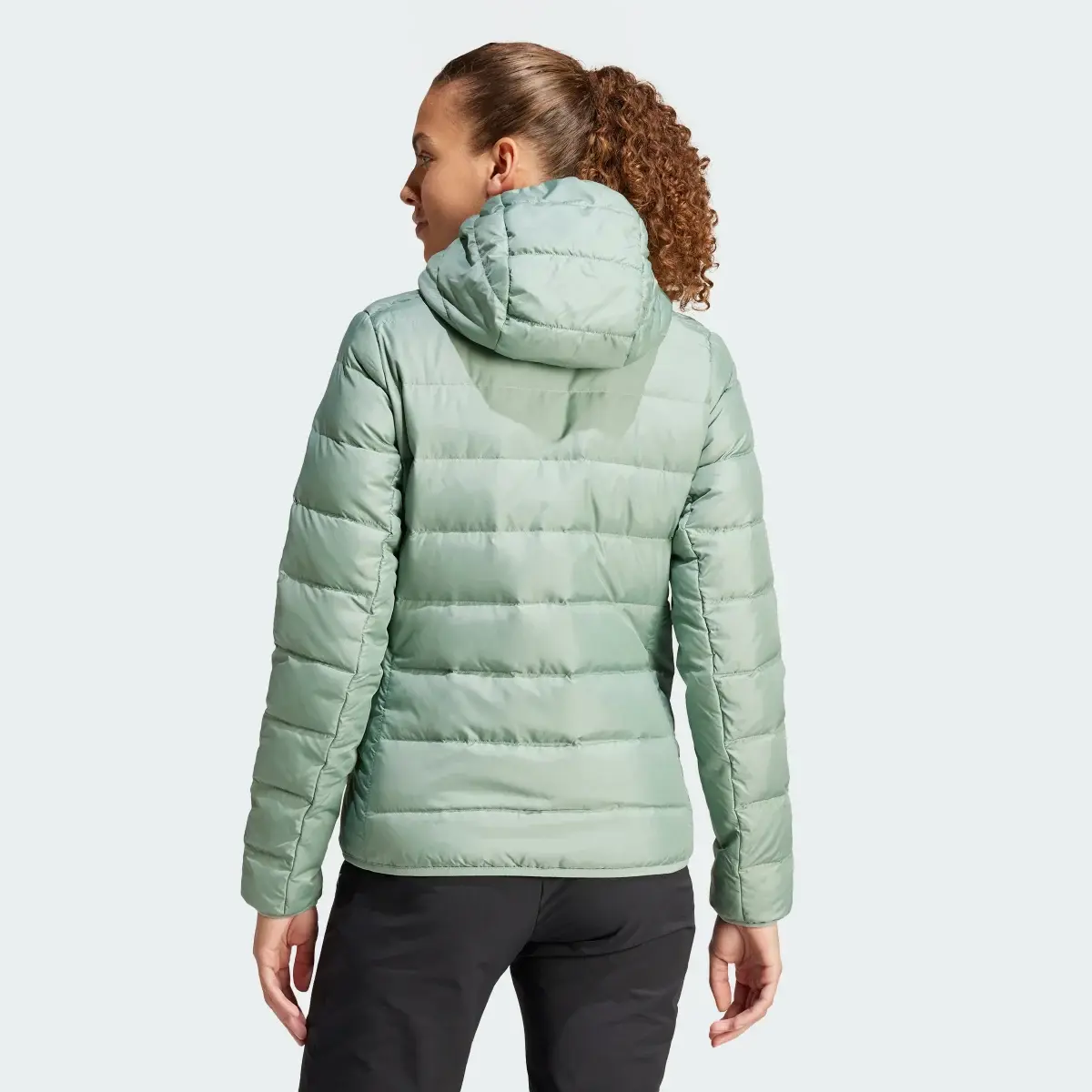 Adidas Terrex Multi Light Hooded Daunenjacke. 3