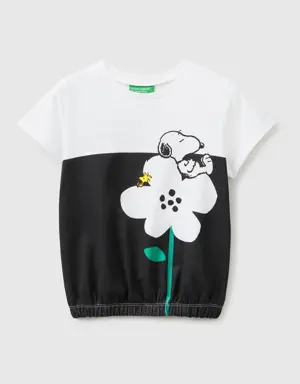 peanuts t-shirt with elastic at the bottom