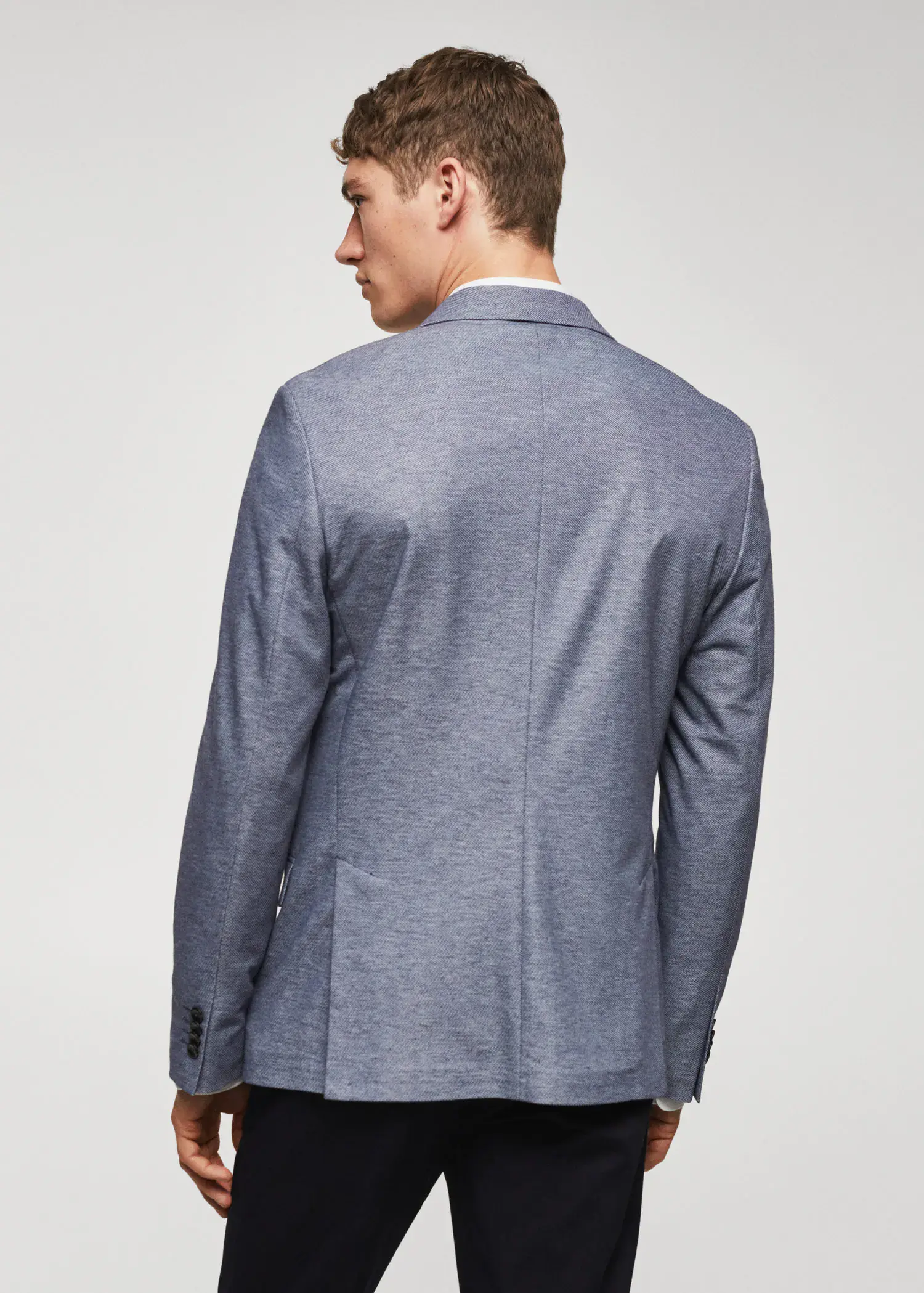 Mango Slim Fit Blazer mit Mikrostruktur. 3