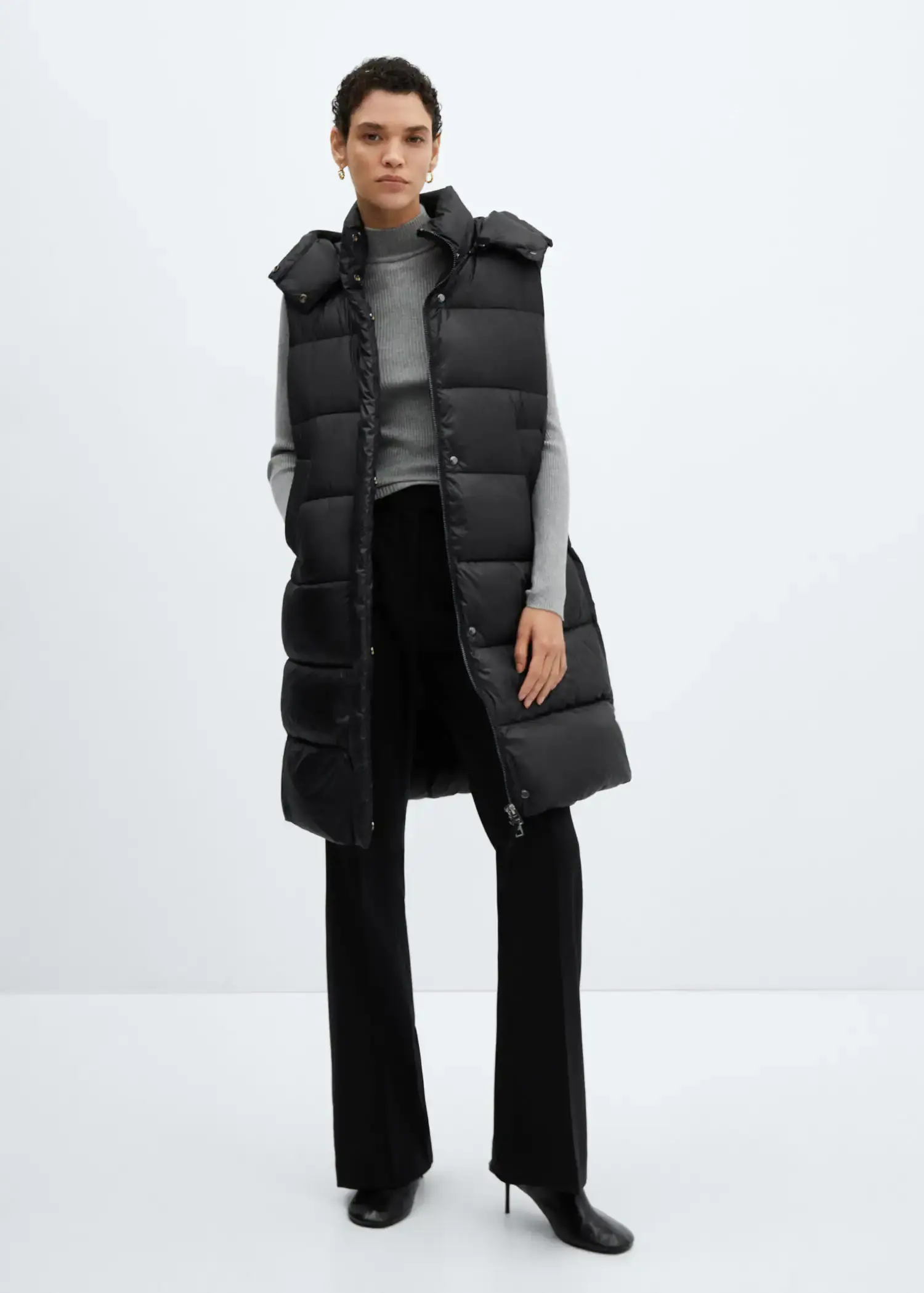 Mango Quilted gilet with hood. 1
