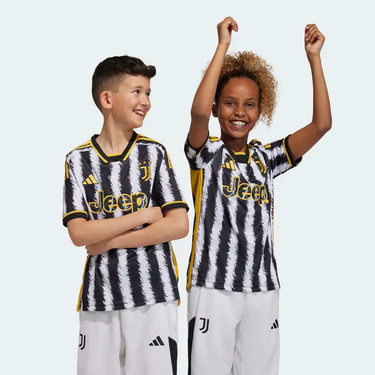 Adidas Jersey Uniforme Local Juventus 23/24 Niños. 1